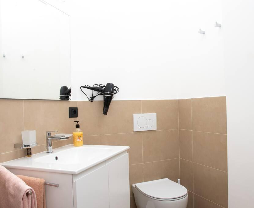 Apartament Casa Valentin Monforte dʼAlba Zewnętrze zdjęcie